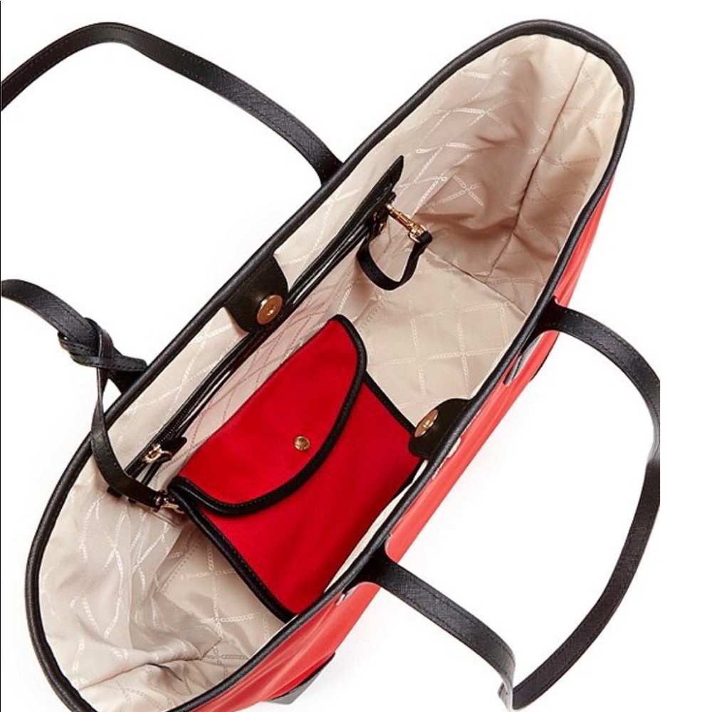 MICHEAL KORS EVA NYLON LARGE TOTE - Picture 10 of 11